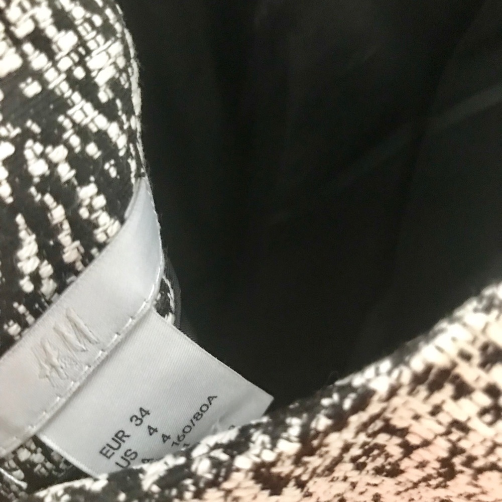 H&M classy work black and white mini dress - Picture 4 of 4